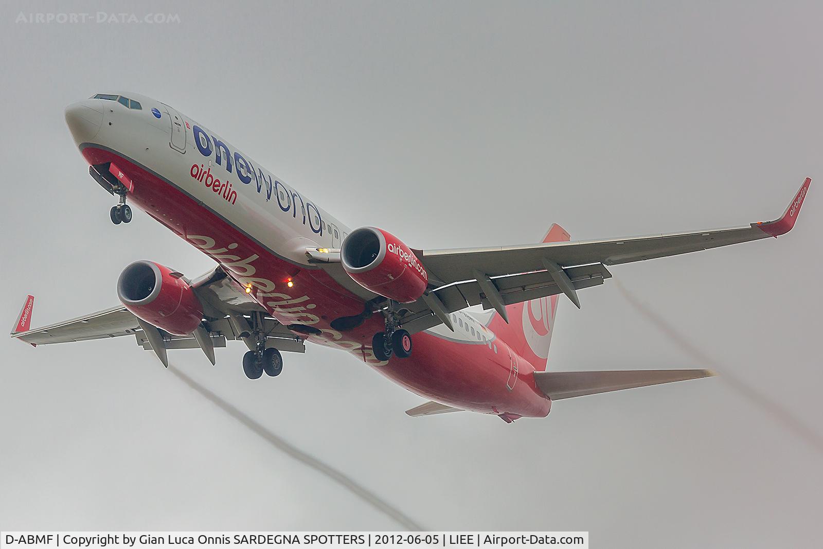 D-ABMF, 2012 Boeing 737-86J C/N 37767, LANDING 14R