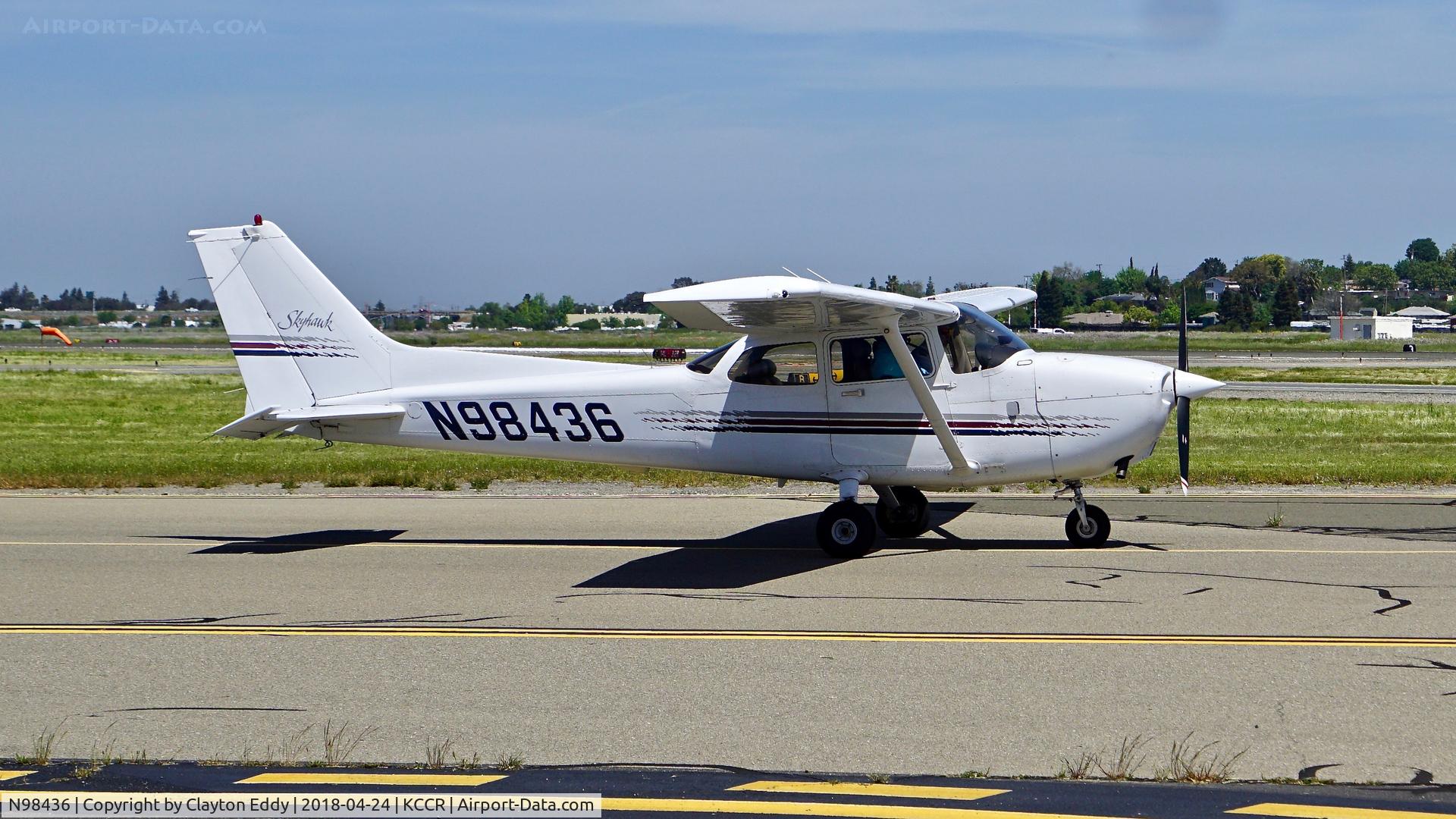 N98436, 1998 Cessna 172R C/N 17280612, Buchanan Field Concord California 2018.