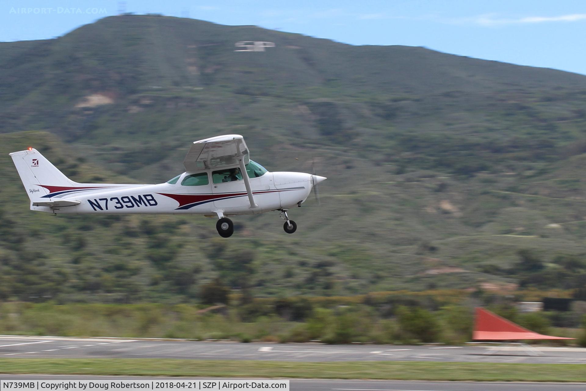 N739MB, 1978 Cessna 172N C/N 17270641, 1978 Cessna 172N SKYHAWK, Lycoming O-320-H2AD 160 Hp, takeoff climb Rwy 22-wind shift
