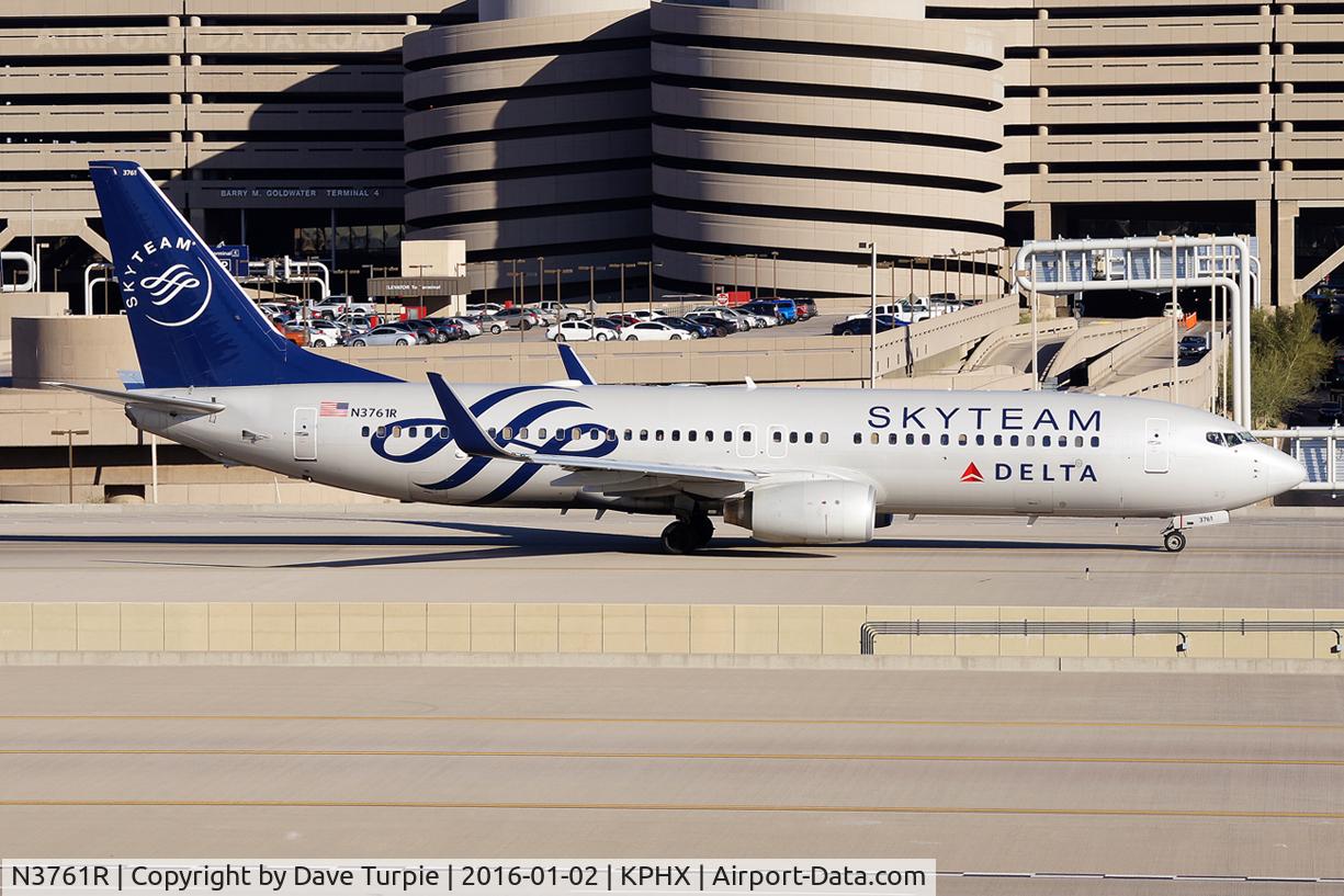 N3761R, 2001 Boeing 737-832 C/N 29628, No comment.