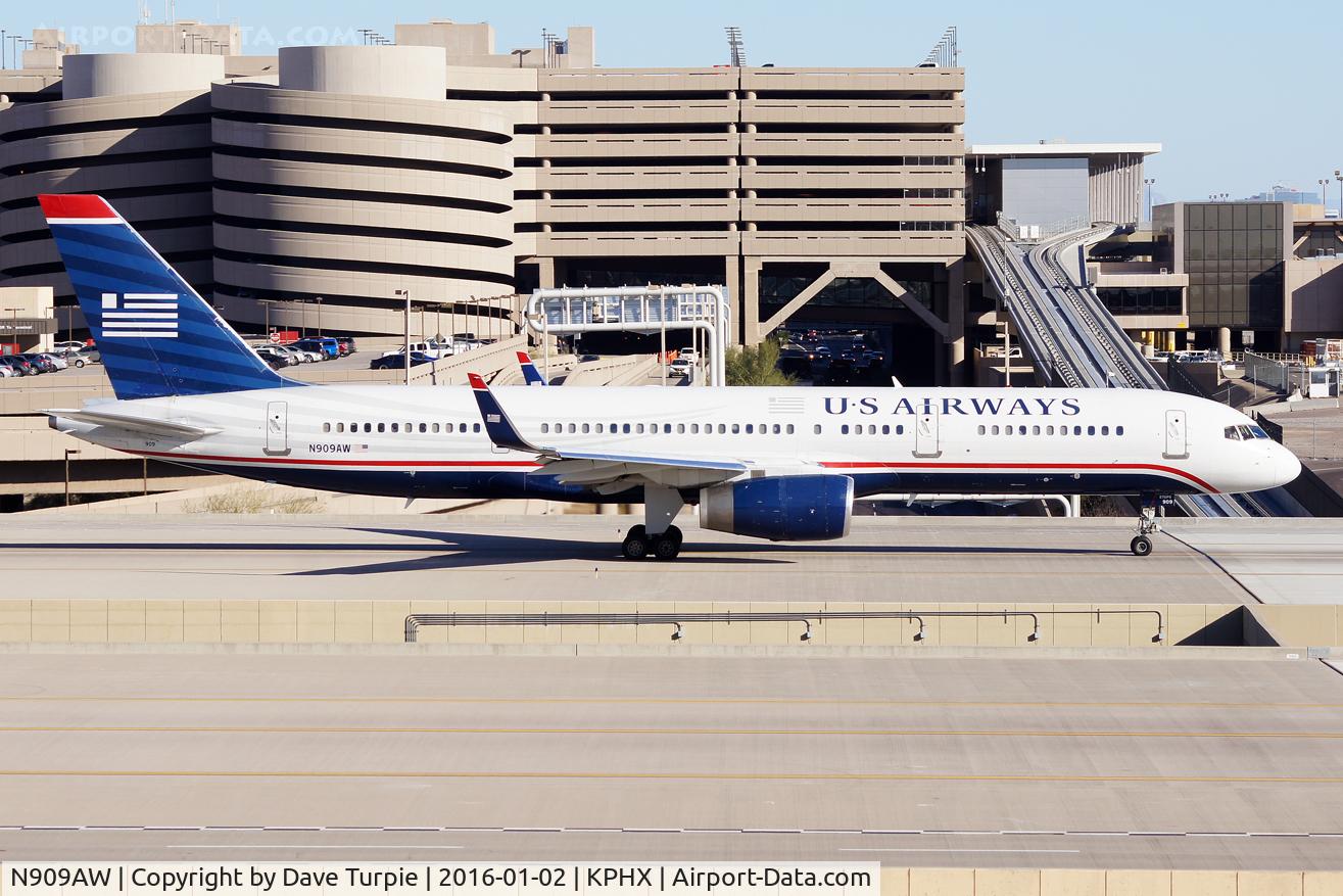 N909AW, 1989 Boeing 757-2G7 C/N 24522, No comment.