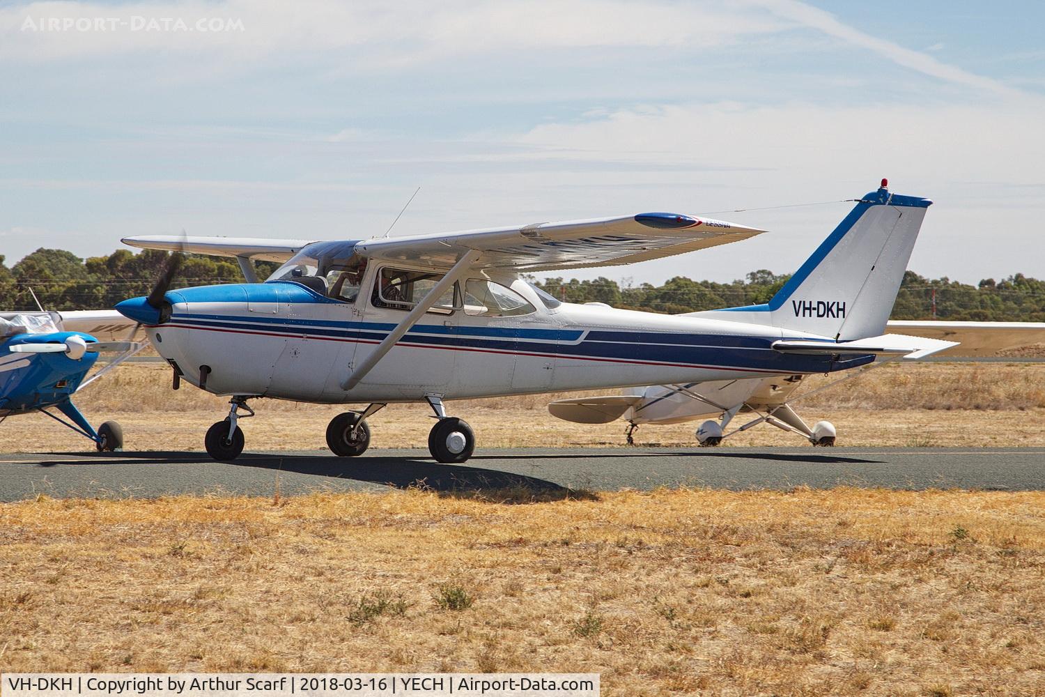 VH-DKH, 1963 Cessna 172E C/N 17251123, AAAA Fly in Echuca 2018