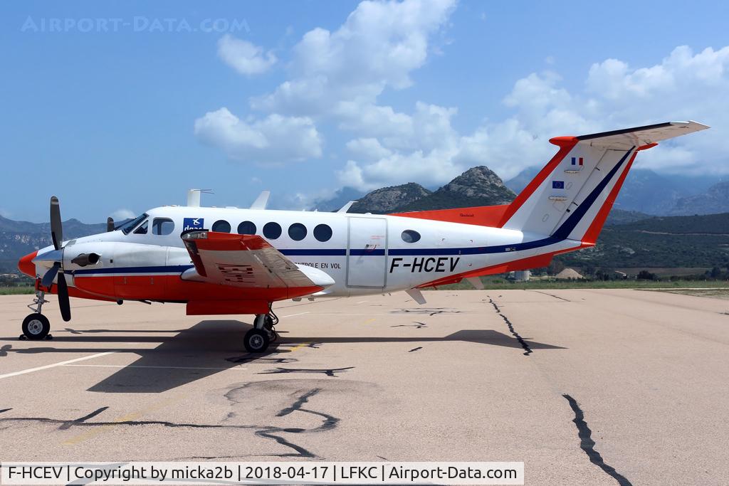 F-HCEV, 2009 Hawker Beechcraft B200GT King Air C/N BY-91, Parked
