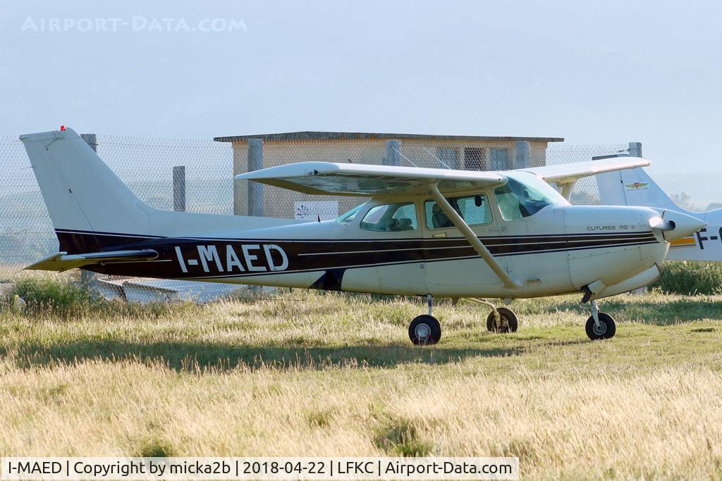 I-MAED, Cessna 172RG Cutlass RG C/N 172RG1157, Parked