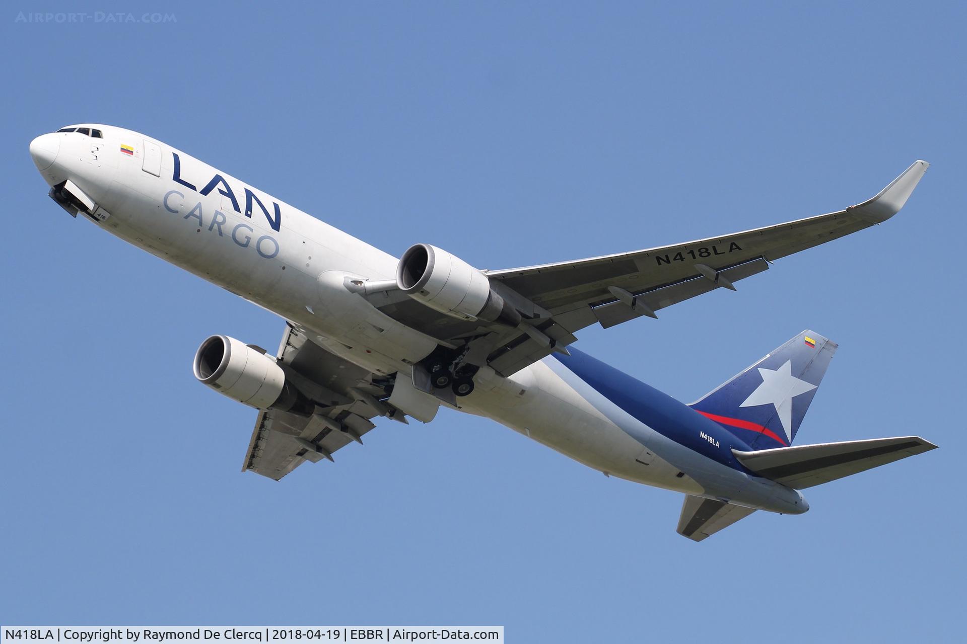 N418LA, 2005 Boeing 767-316F C/N 34246, Departing Brussels.