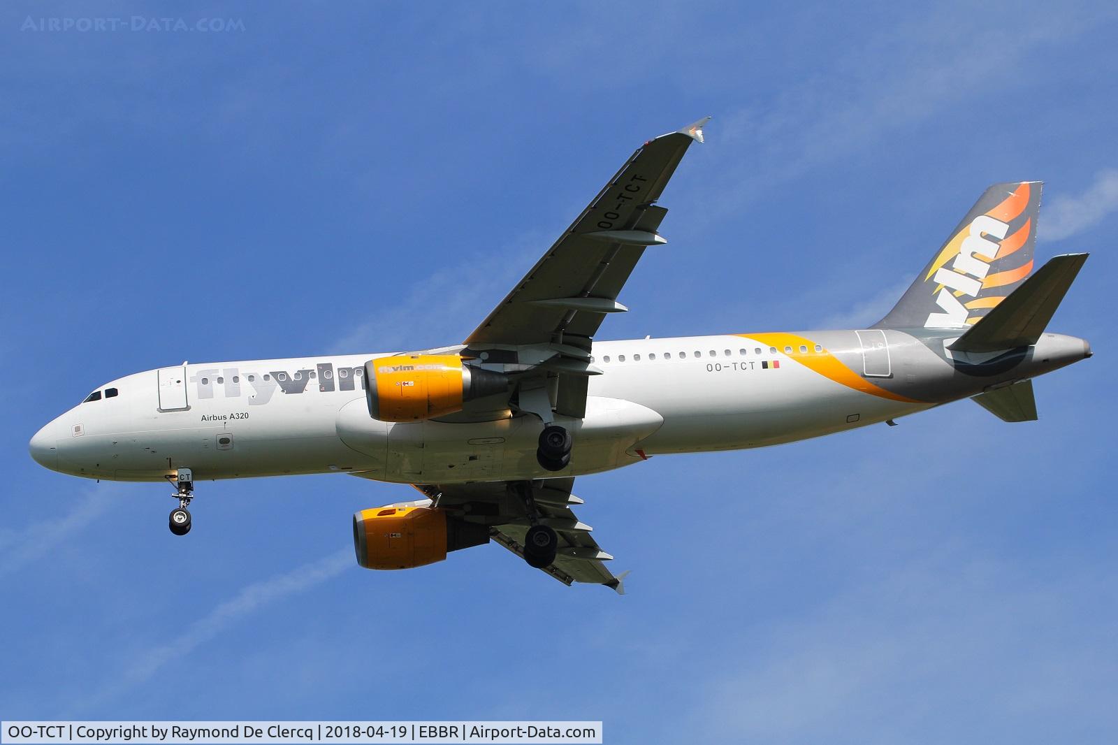 OO-TCT, 2001 Airbus A320-212 C/N 1402, Final to rwy 25L.
