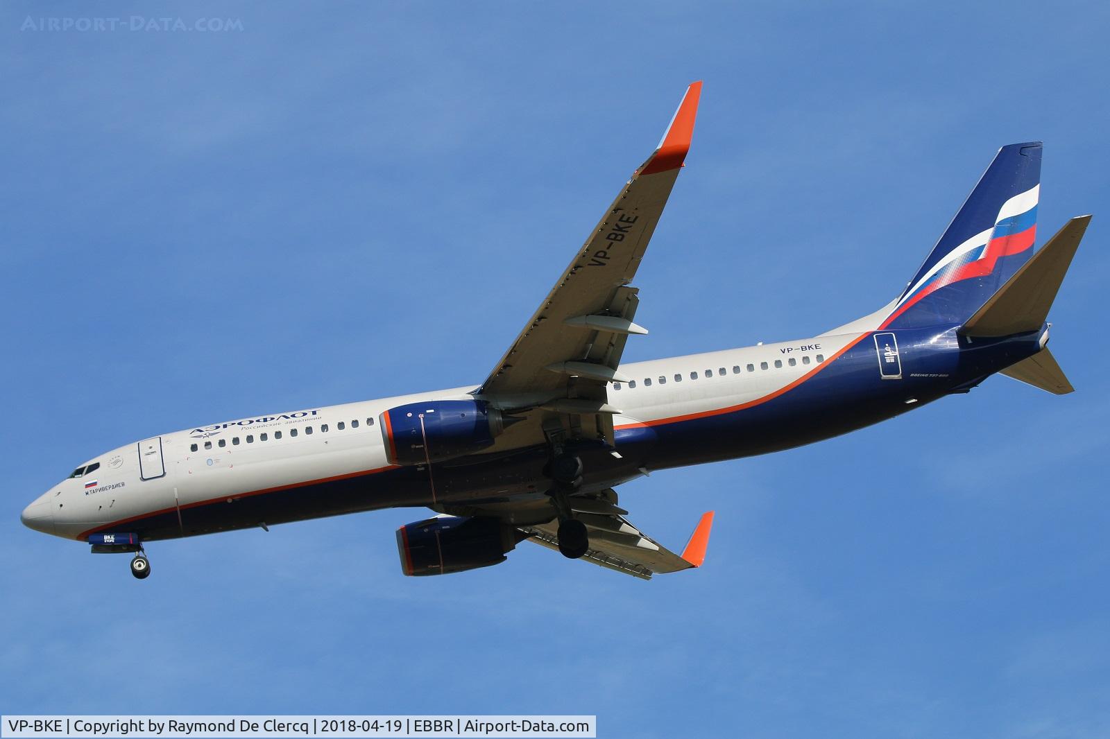 VP-BKE, 2017 Boeing 737-8LJ C/N 41240, Final to rwy 25L.