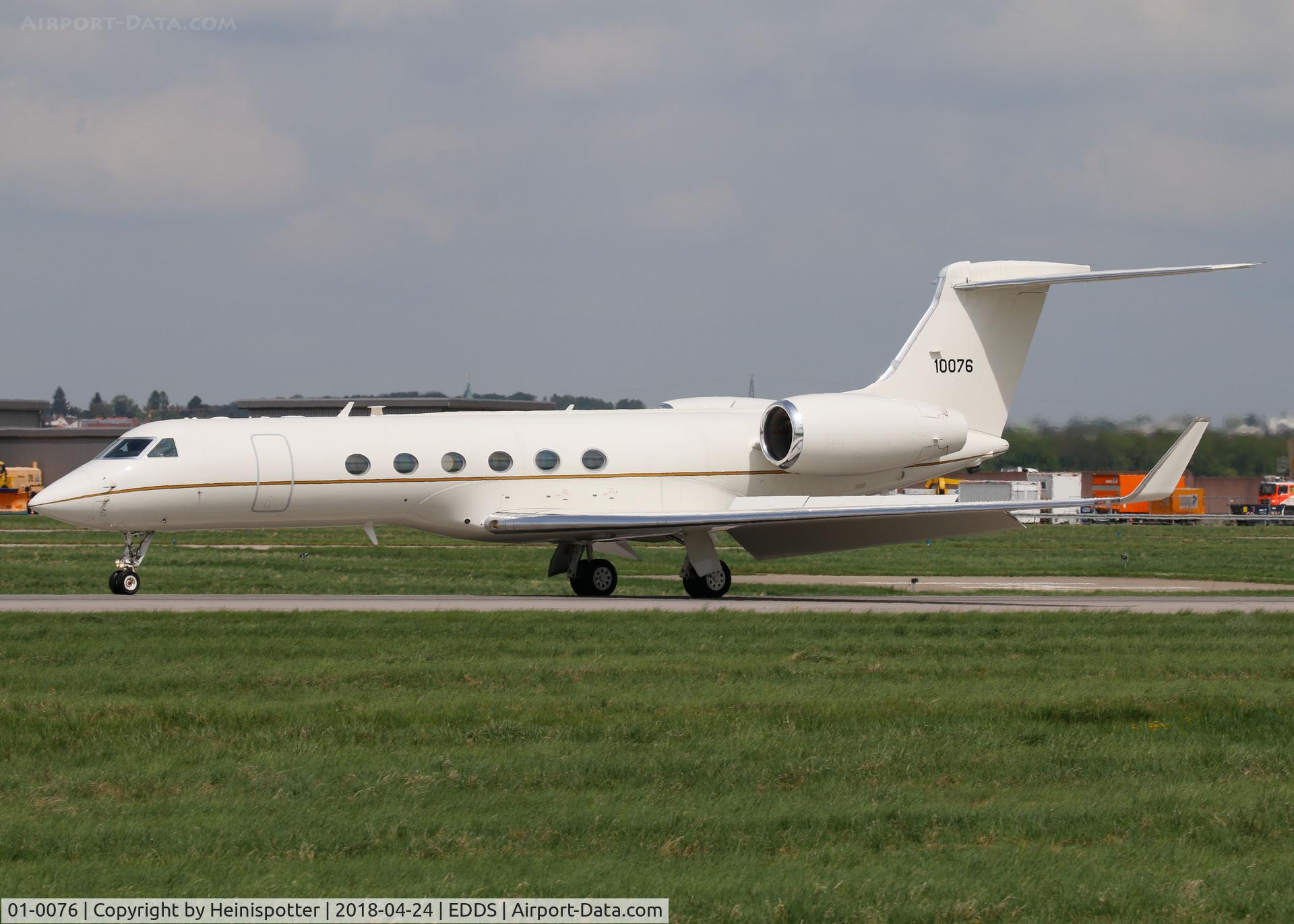 01-0076, 2001 Gulfstream Aerospace C-37A (G-V) C/N 645, 01-0076 at Stuttgart Airport.