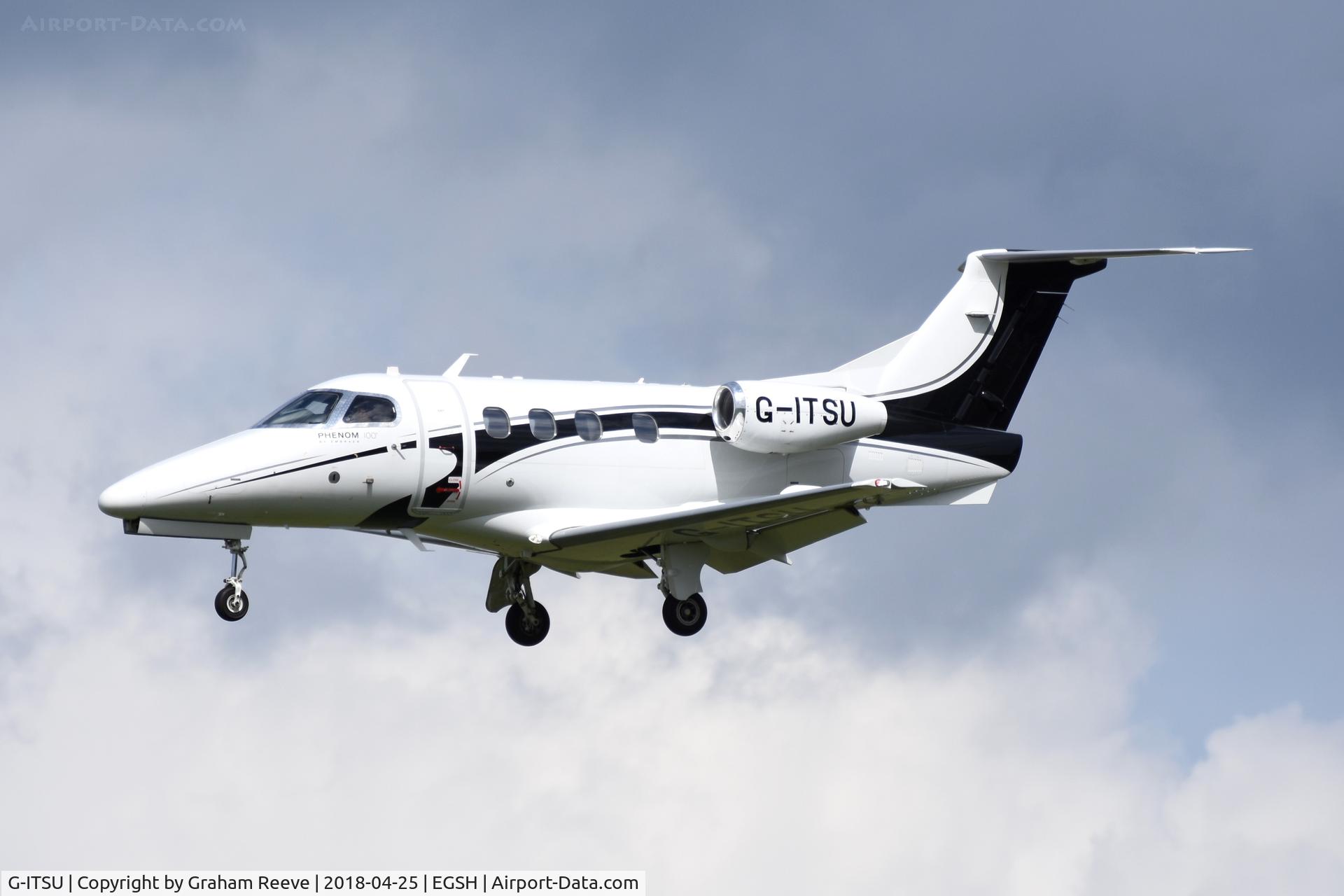 G-ITSU, 2010 Embraer EMB-500 Phenom 100 C/N 50000185, Landing at Norwich.