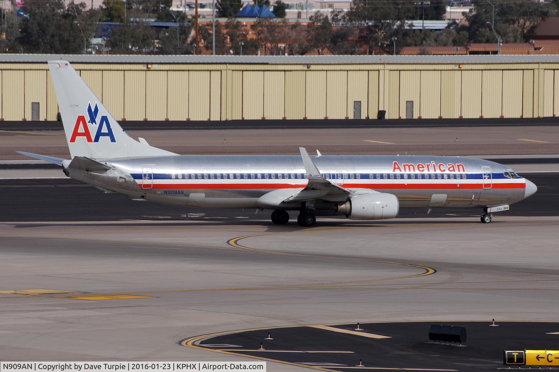 N909AN, 1999 Boeing 737-823 C/N 29511, No comment.