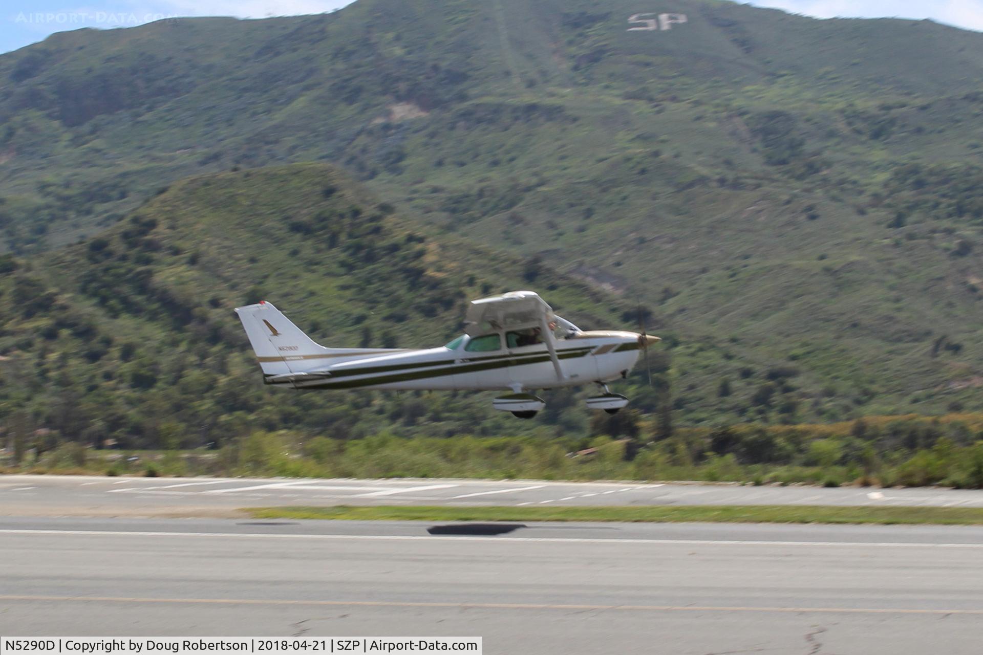N5290D, 1979 Cessna 172N C/N 17272496, 1979 Cessna 172N SKYHAWK II, Lycoming O-320-150 Hp, takeoff climb Rwy 22 per wind shift