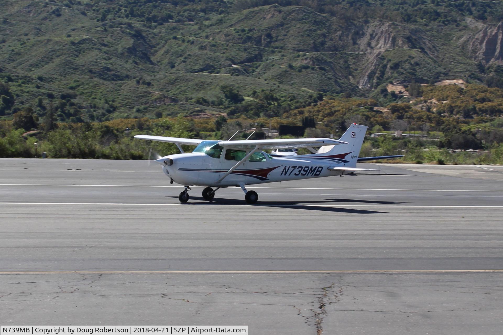 N739MB, 1978 Cessna 172N C/N 17270641, 1978 Cessna 172N SKYHAWK, Lycoming O-320-H2AD 160 Hp, taxi off the active