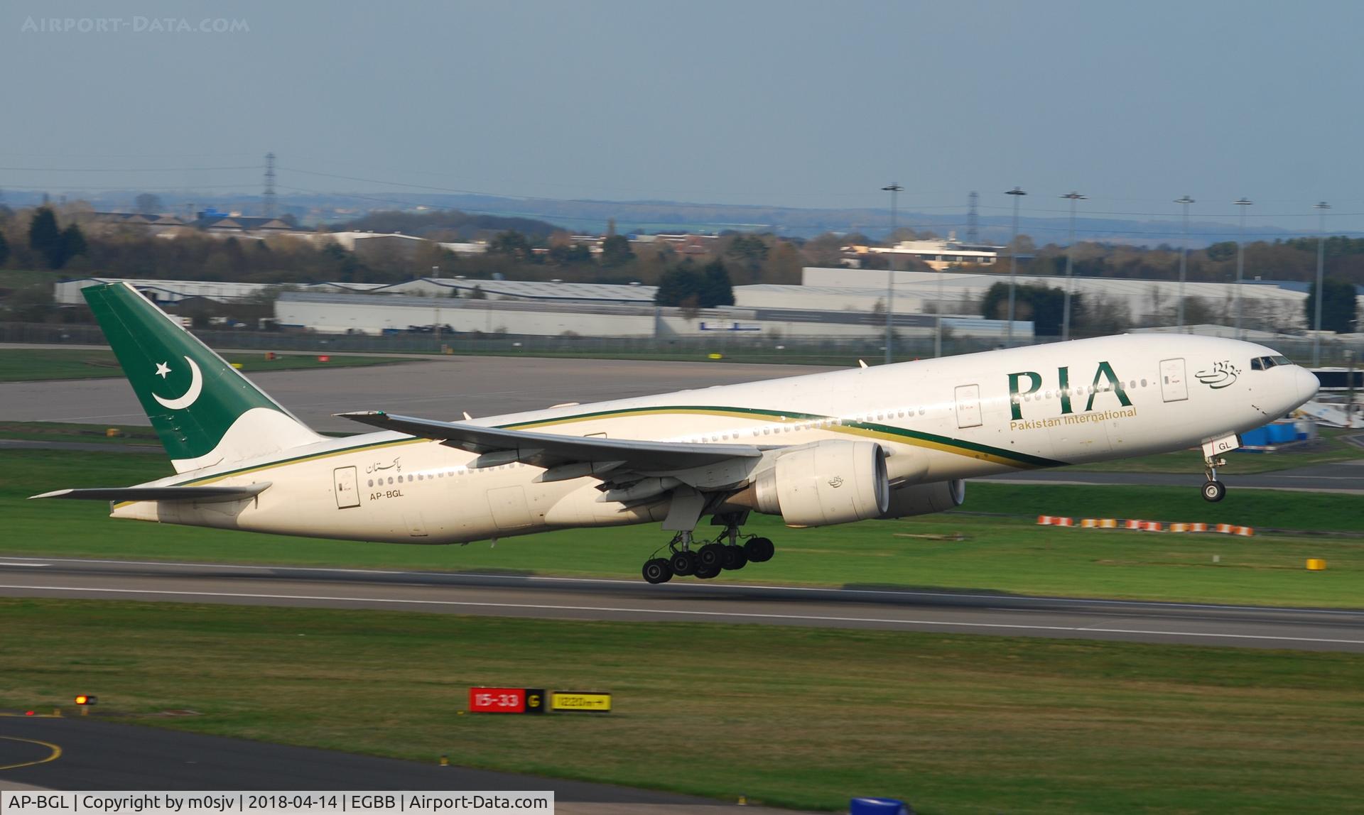 AP-BGL, 2004 Boeing 777-240/ER C/N 33777, Taken from Freeport carpark