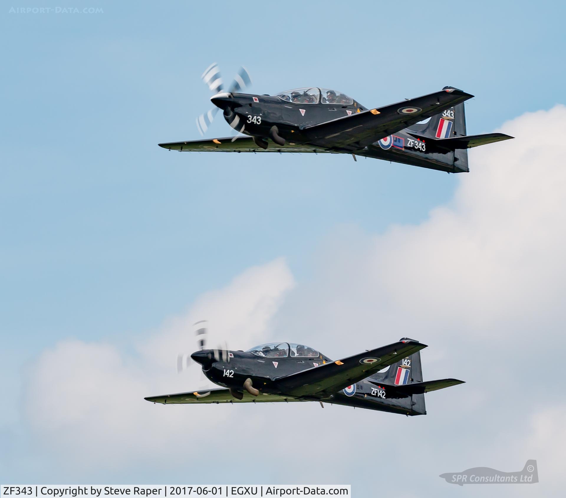 ZF343, 1991 Short S-312 Tucano T1 C/N S107/T78, zf343 and zf142 pairs join at Linton