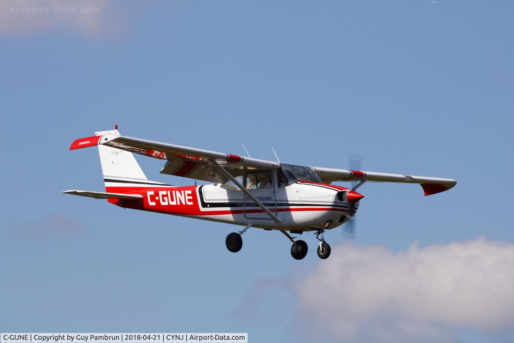 C-GUNE, 1968 Cessna 172I C/N 17256885, Landing