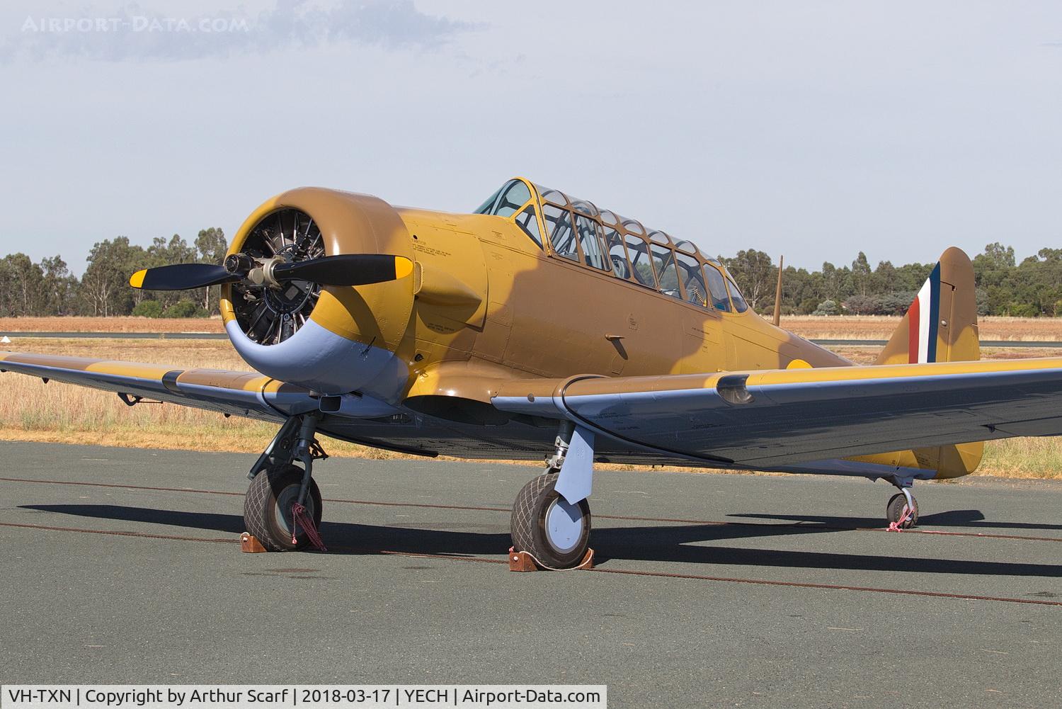 VH-TXN, 1943 Noorduyn AT-16 Harvard IIB C/N 14A-1106, AAAA Fly in Echuca 2018
