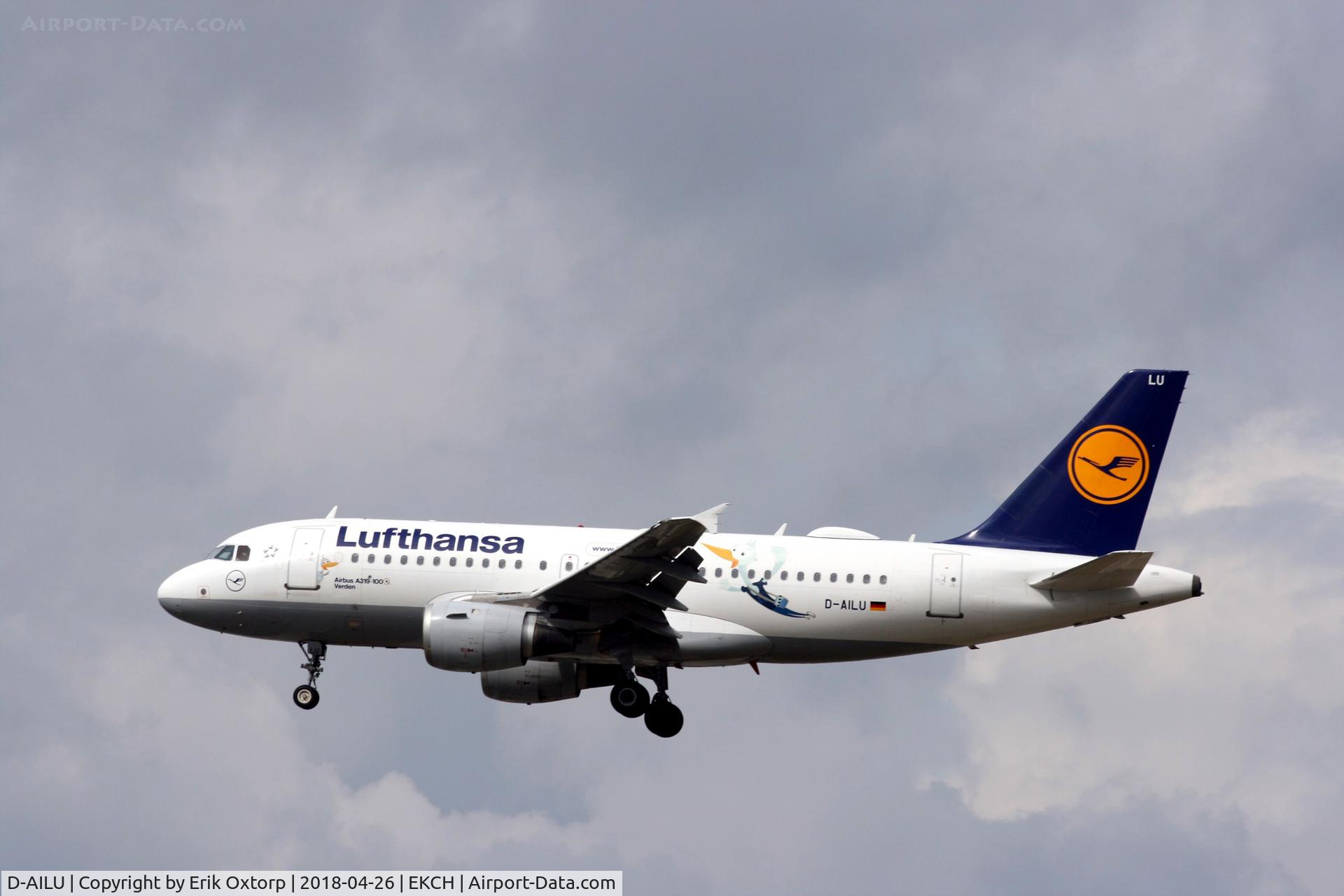 D-AILU, 1997 Airbus A319-114 C/N 744, D-AILU landing rw 22L