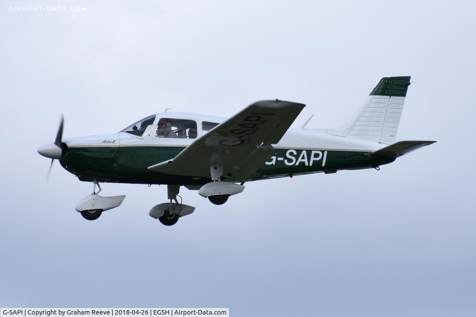 G-SAPI, 1976 Piper PA-28-181 Cherokee Archer III C/N 28-7690191, Landing at Norwich.