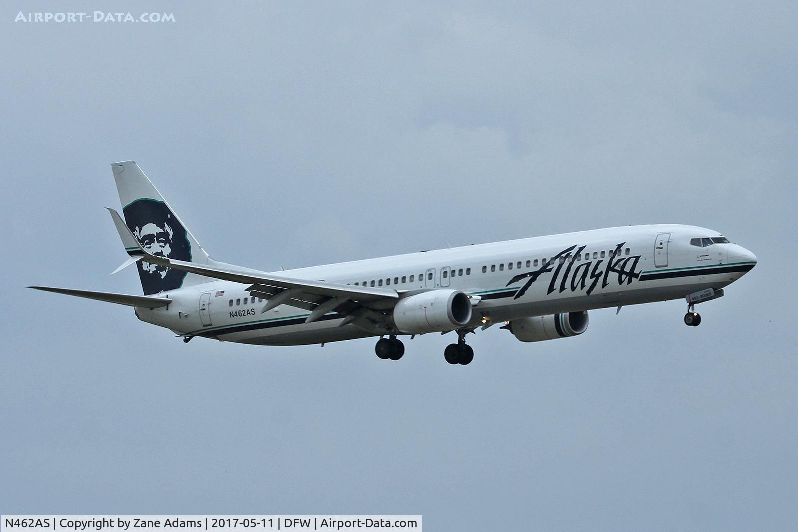 N462AS, 2014 Boeing 737-990/ER C/N 36361, Arriving at DFW Airport