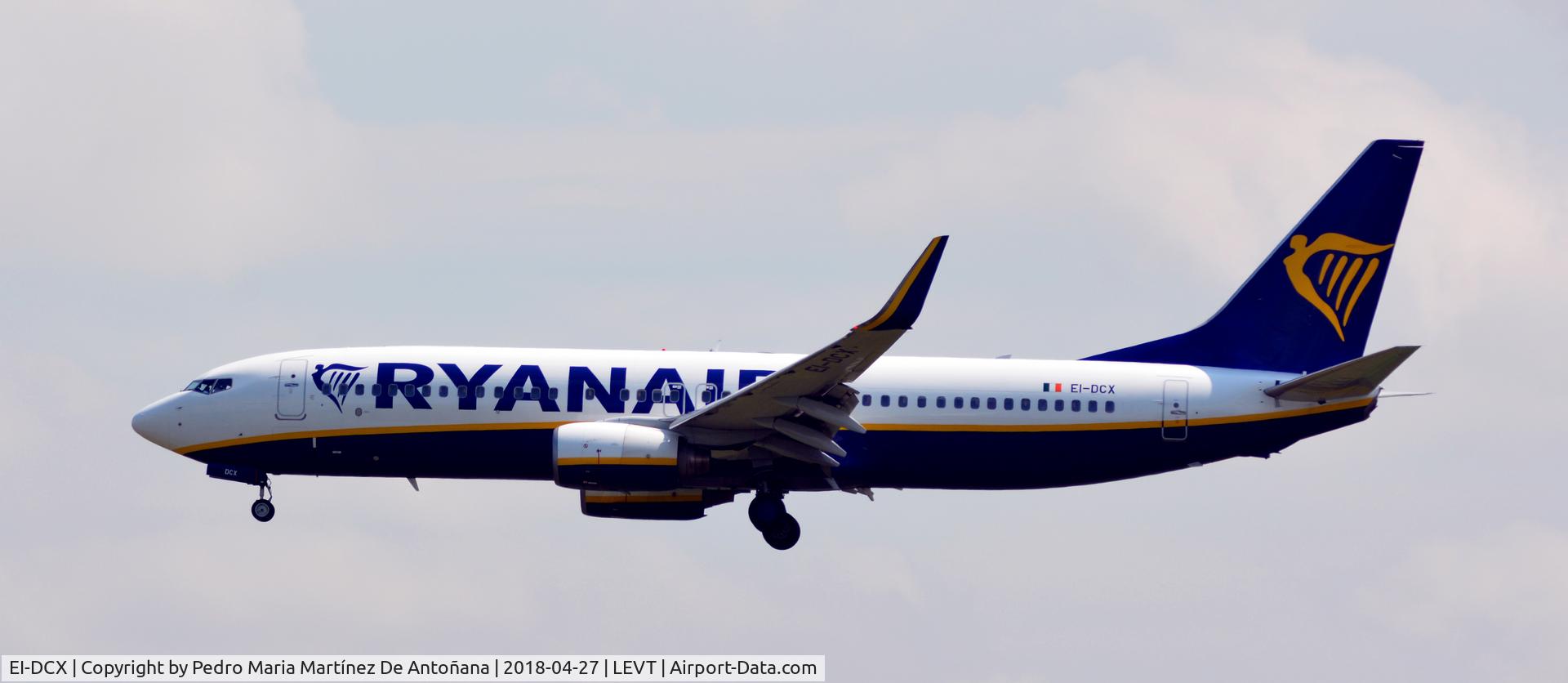 EI-DCX, 2004 Boeing 737-8AS C/N 33569, Foronda - Vitoria-Gasteiz - Euskadi - España
