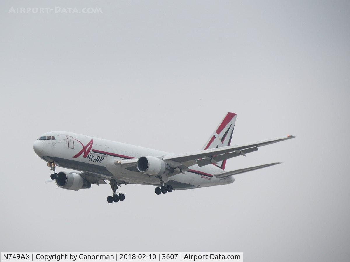 N749AX, 1984 Boeing 767-232(BDSF) C/N 22226, Landing