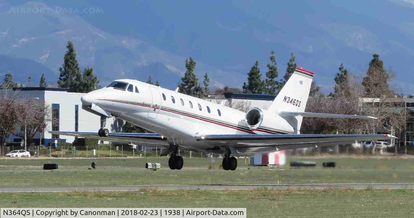 N364QS, 2006 Cessna 680 Citation Sovereign C/N 680-0062, Lifting off