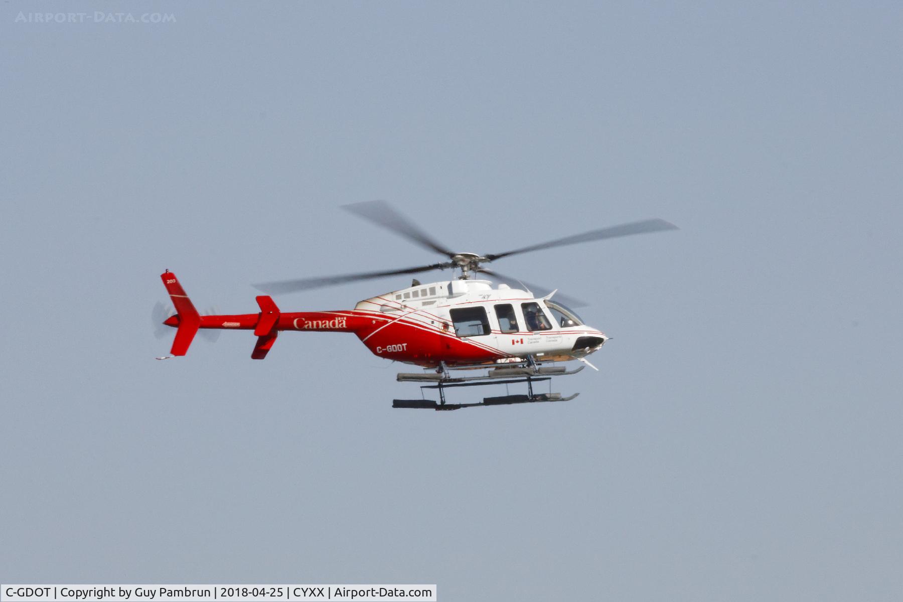C-GDOT, 2005 Bell 407 C/N 53672, Landing