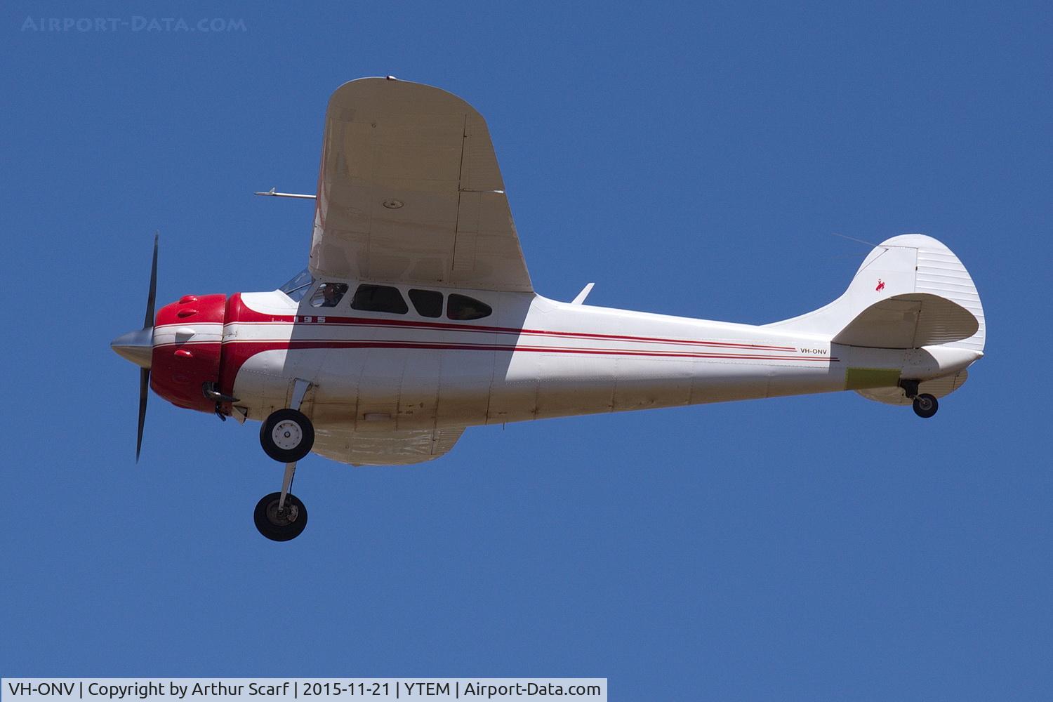 VH-ONV, 1953 Cessna 195A C/N 16062, Temora Warbirds 2015