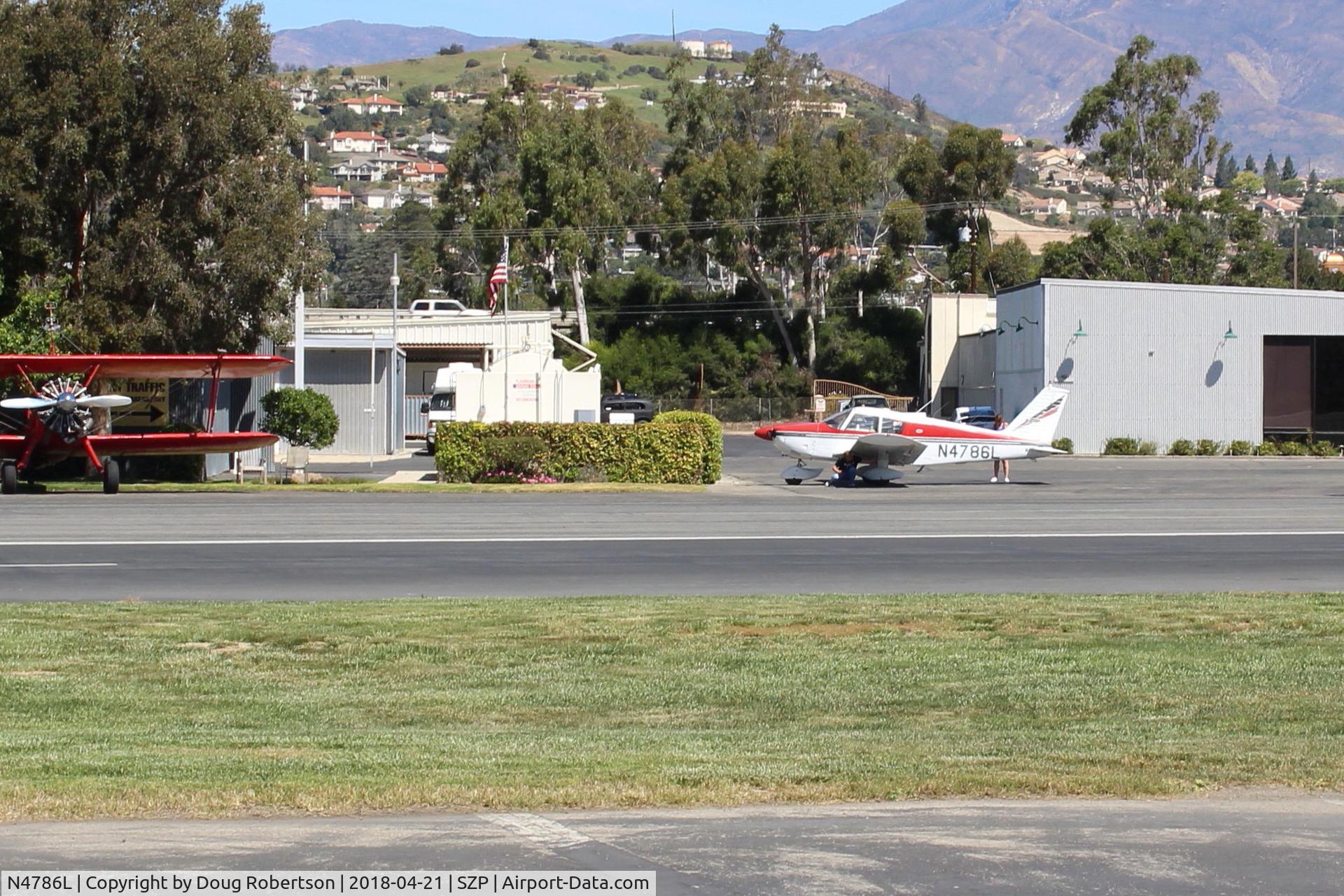N4786L, 1967 Piper PA-28-180 Cherokee C/N 28-4122, 1967 Piper PA-28-180 CHEROKEE, Lycoming O&VO-360 180 Hp, at Fuel Dock