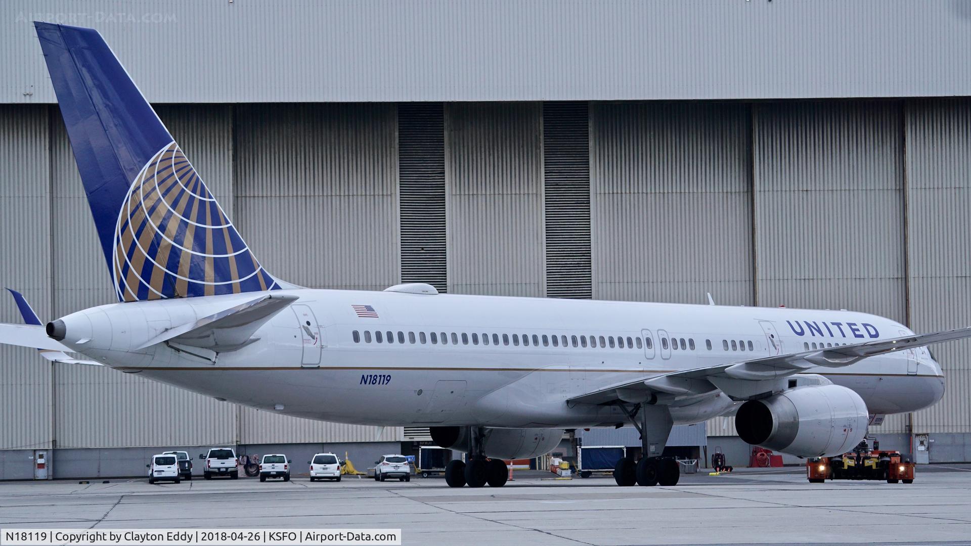 N18119, 1997 Boeing 757-224 C/N 27561, Morning push. SFO. 2018.