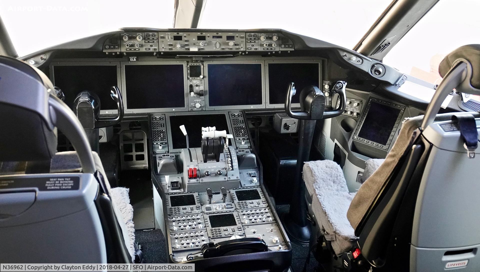 N36962, 2015 Boeing 787-9 Dreamliner C/N 35880, SFO 2018.