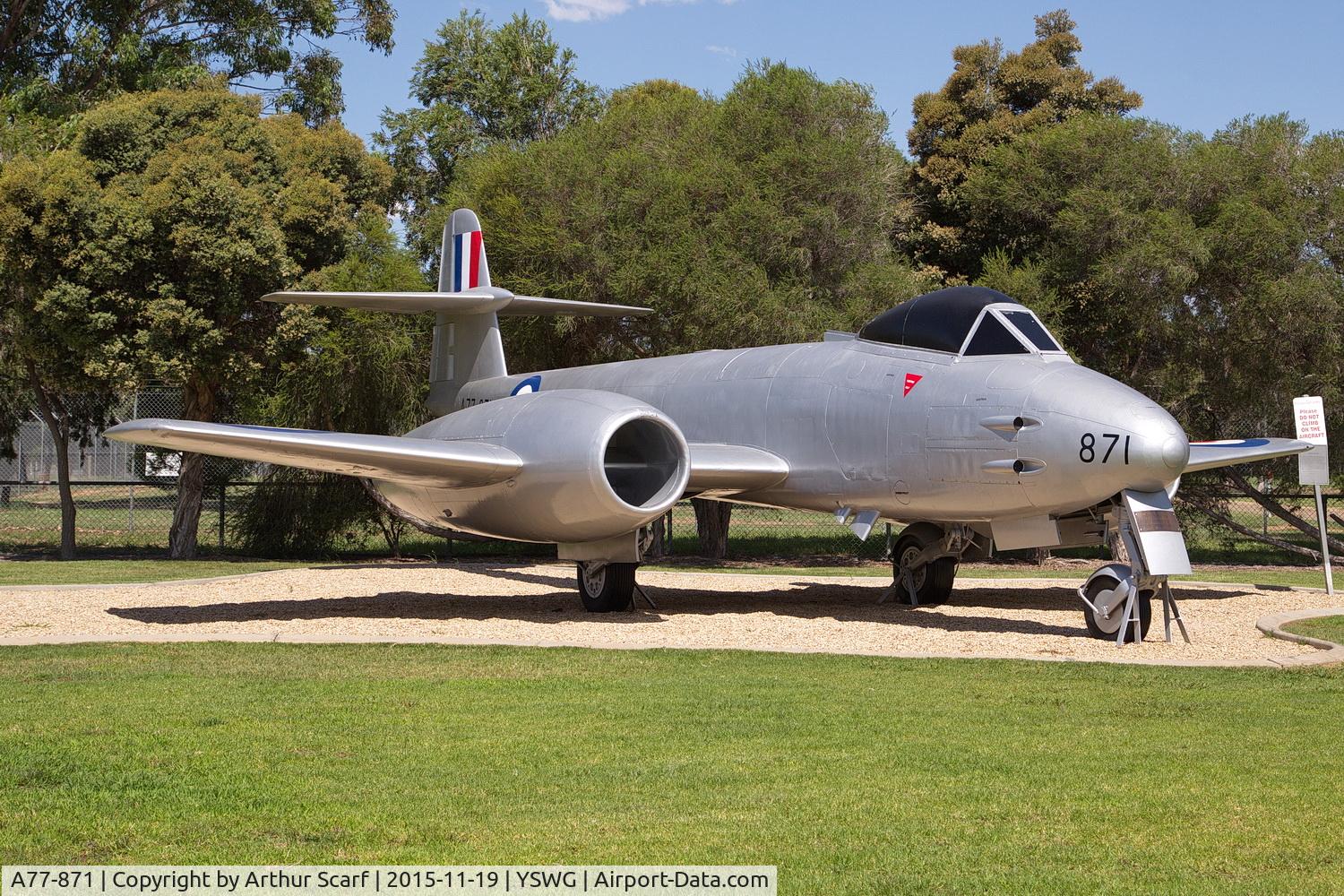 A77-871, Gloster Meteor F.8 C/N WK791, RAAF Base Wagga Wagga 2015