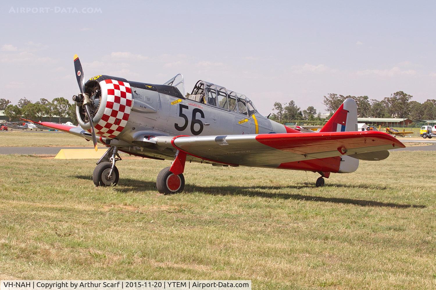 VH-NAH, 1943 North American AT-6C Harvard IIA C/N 88-14177, Temora Warbirds 2015