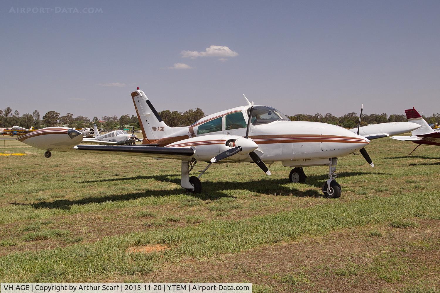 VH-AGE, 1978 Cessna 310R C/N 310R1378, Temora Warbirds 2015