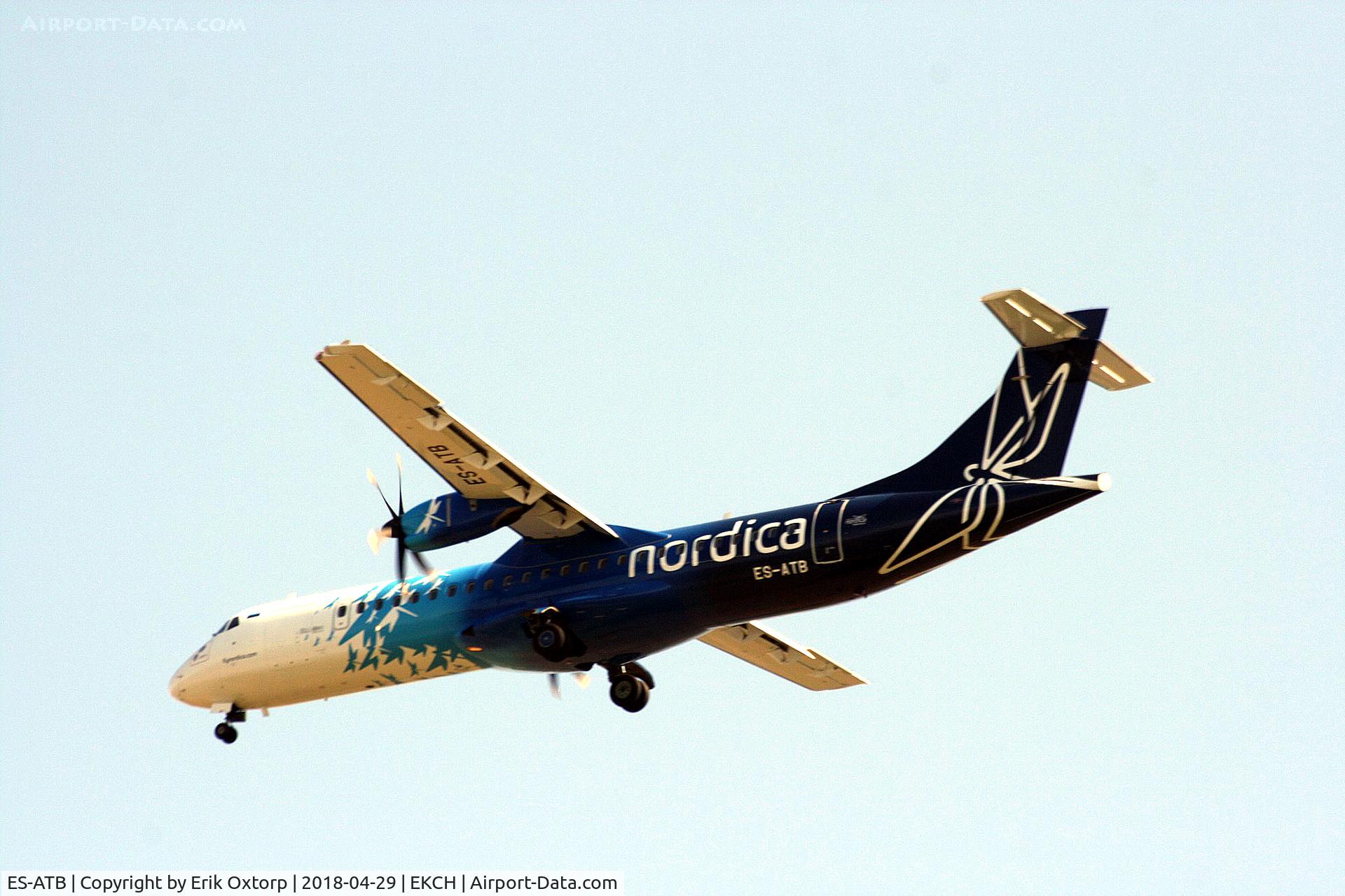 ES-ATB, 2012 ATR 72-600 (72-212A) C/N 1028, ES-ATB landing rw 04R