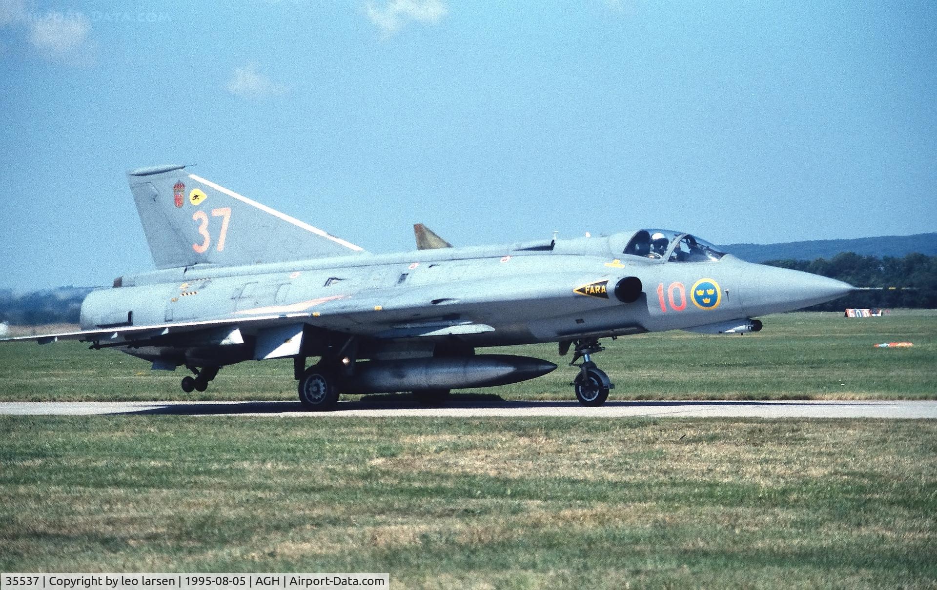 35537, 1968 Saab J-35J Draken C/N 35-537, Ângelholm F.10 Air Show 5.8.1995