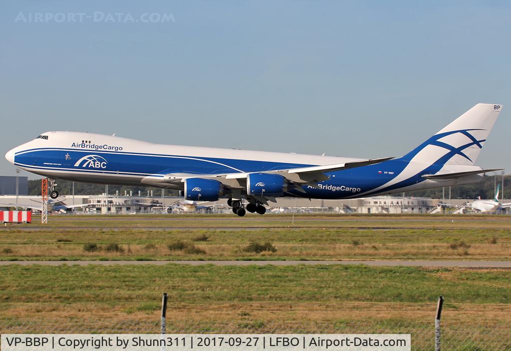 VP-BBP, 2017 Boeing 747-8F C/N 63695, Landing rwy 14L