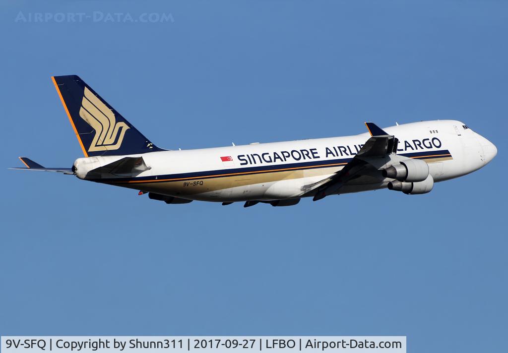 9V-SFQ, 2006 Boeing 747-412F(SCD) C/N 32901, Climbing after take off from rwy 14L