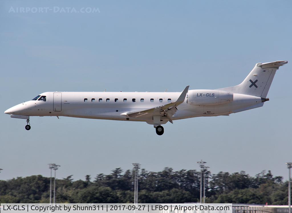 LX-GLS, 2004 Embraer EMB-135BJ Legacy 600 C/N 14500841, Landing rwy 14L