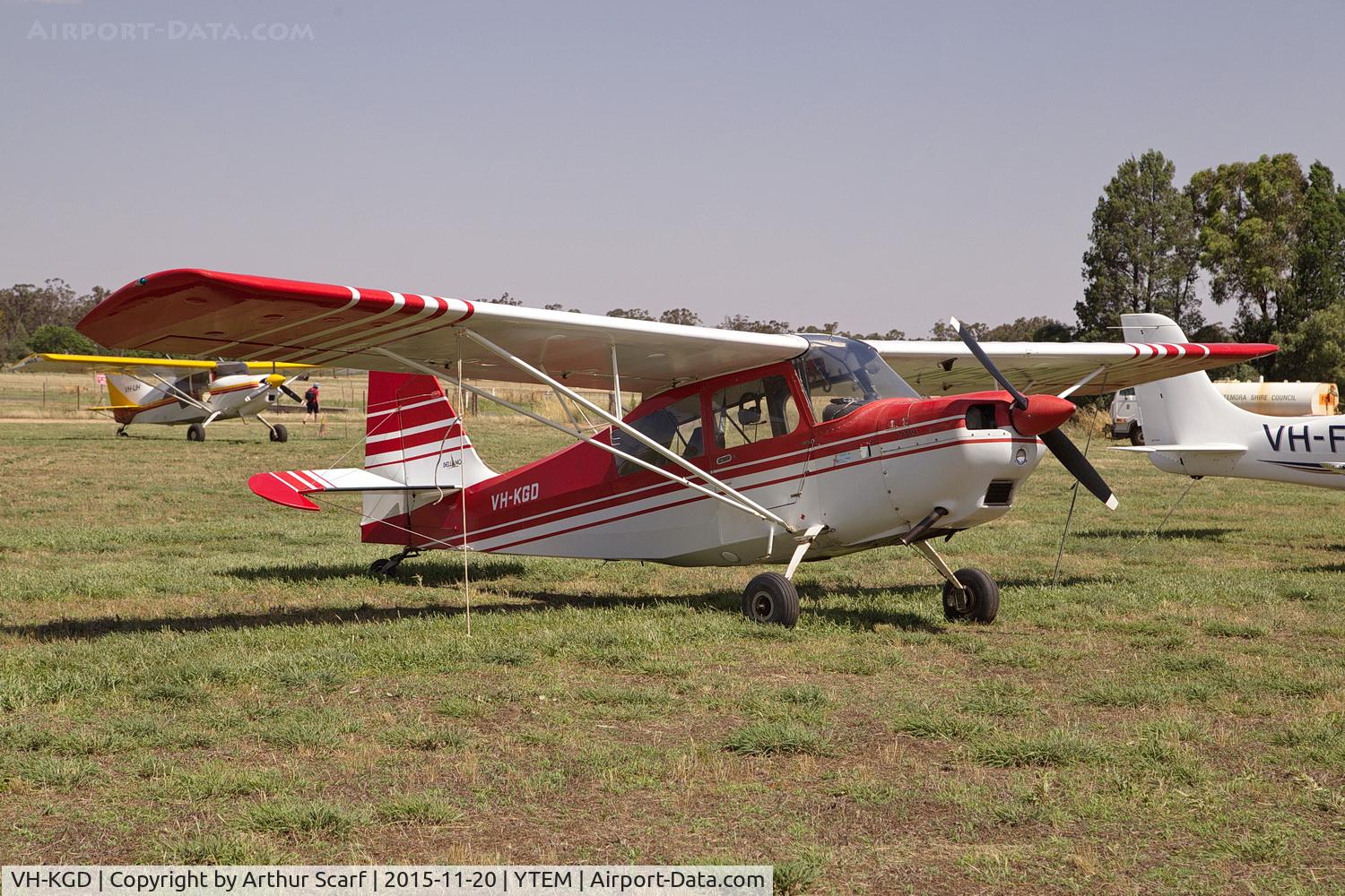 VH-KGD, 1979 American Champion 7GCBC C/N 1127-79, Temora Warbirds 2015