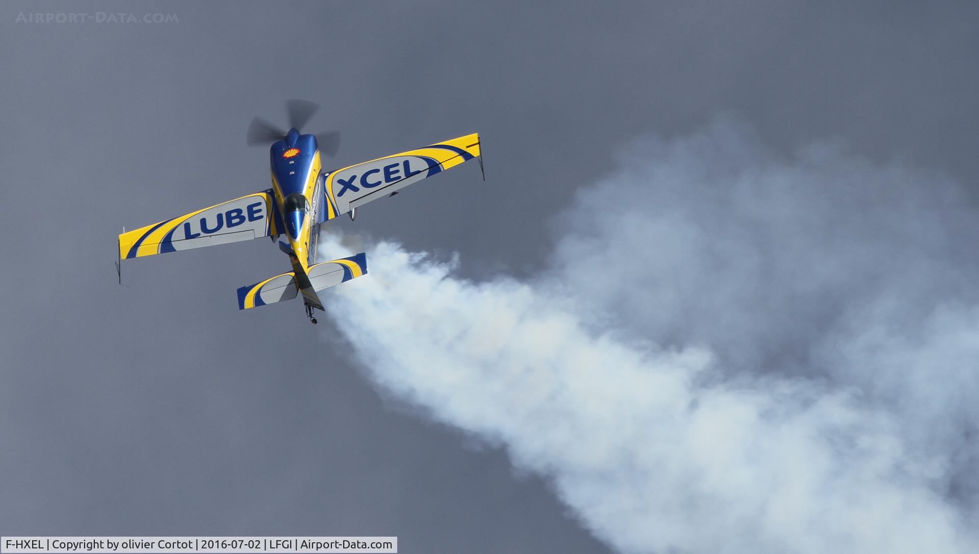 F-HXEL, Extra EA-330SC C/N SC046, Darois airshow