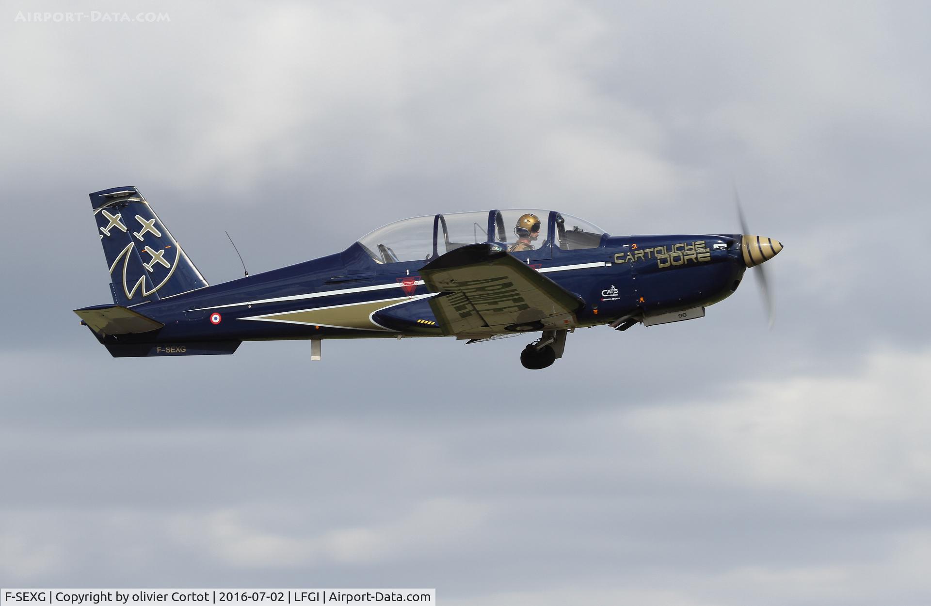 F-SEXG, Socata TB-30 Epsilon C/N 90, taking off from Darois - The 