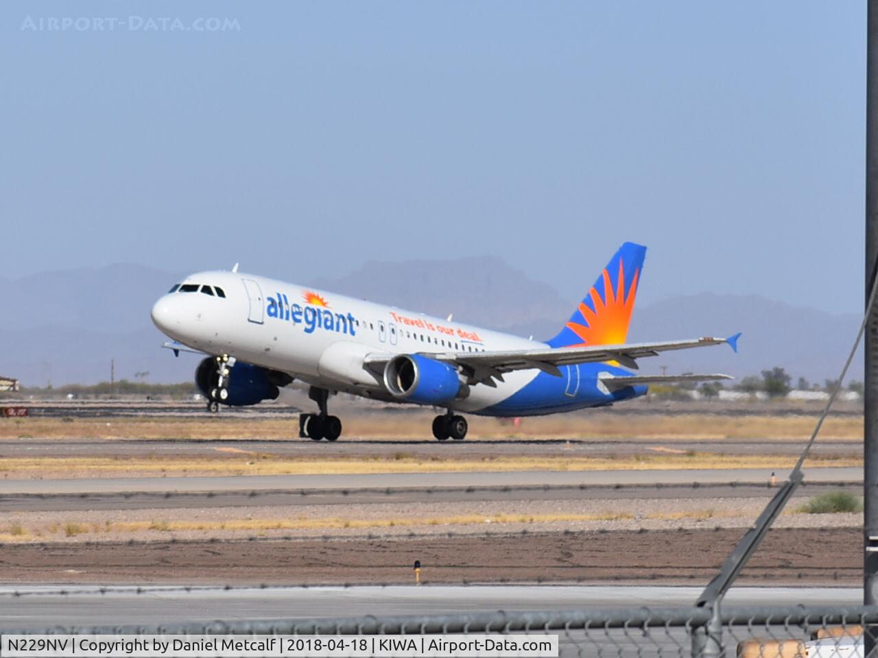N229NV, 1997 Airbus A320-214 C/N 730, Seen Taking off from Phoenix-Mesa Gateway Airport