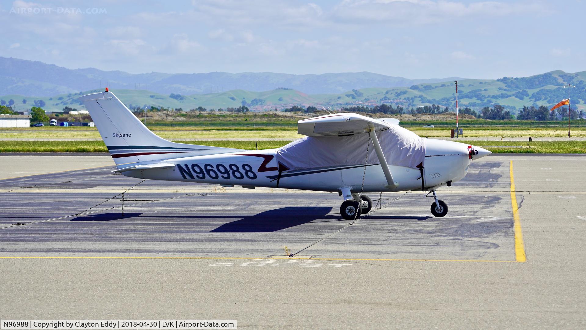 N96988, 1979 Cessna 182Q Skylane C/N 18266925, Livermore Airport California 2018.