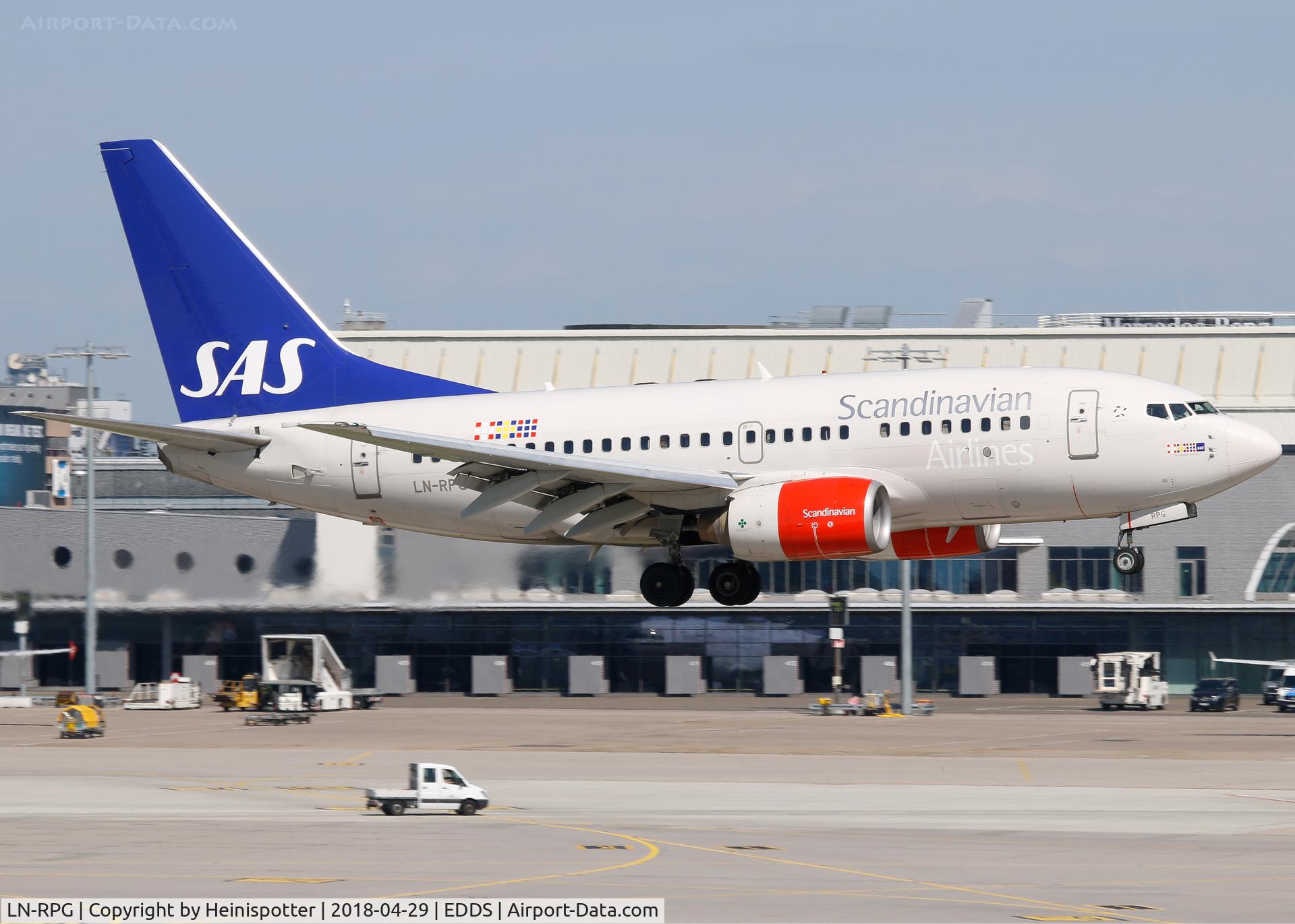 LN-RPG, 1999 Boeing 737-683 C/N 28310, LN-RPG at Stuttgart Airport.