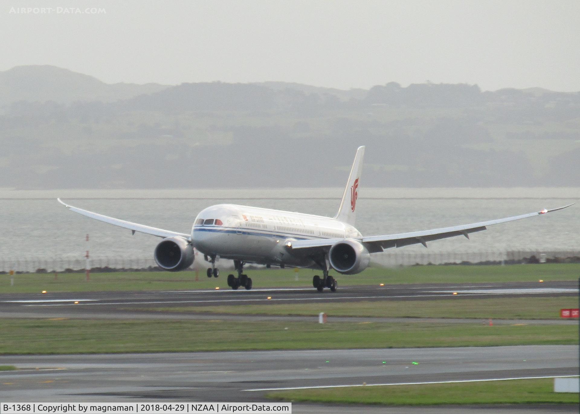 B-1368, 2018 Boeing 787-9 Dreamliner Dreamliner C/N 34318, Touchdown at AKL - first sighting by me of this one.