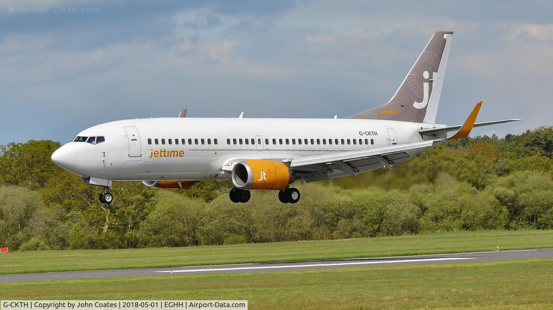 G-CKTH, 1990 Boeing 737-3Y0 C/N 24678, Arriving from Lasham for repaint