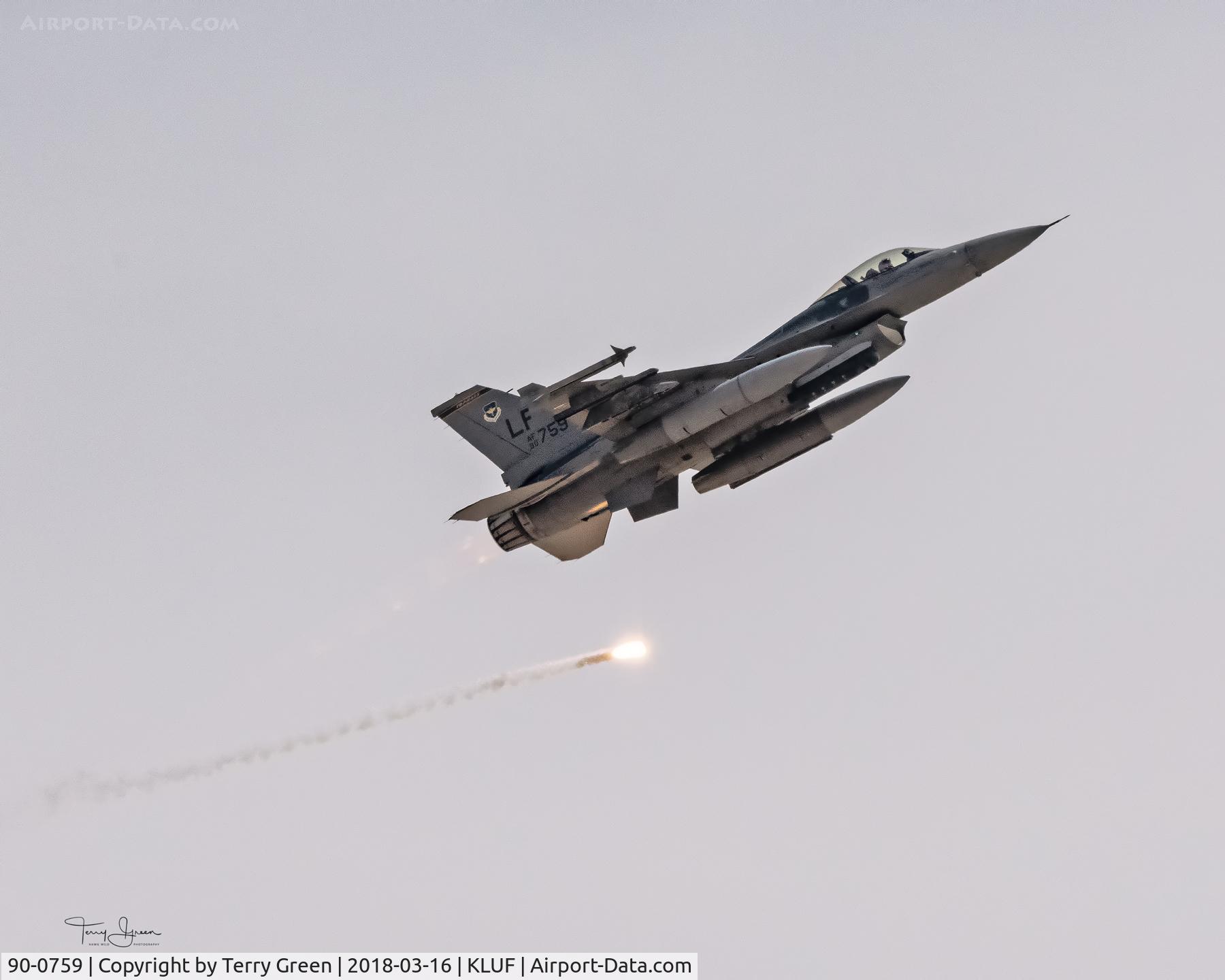 90-0759, 1990 General Dynamics F-16CM Fighting Falcon C/N 1C-367, Luke Air Force Base