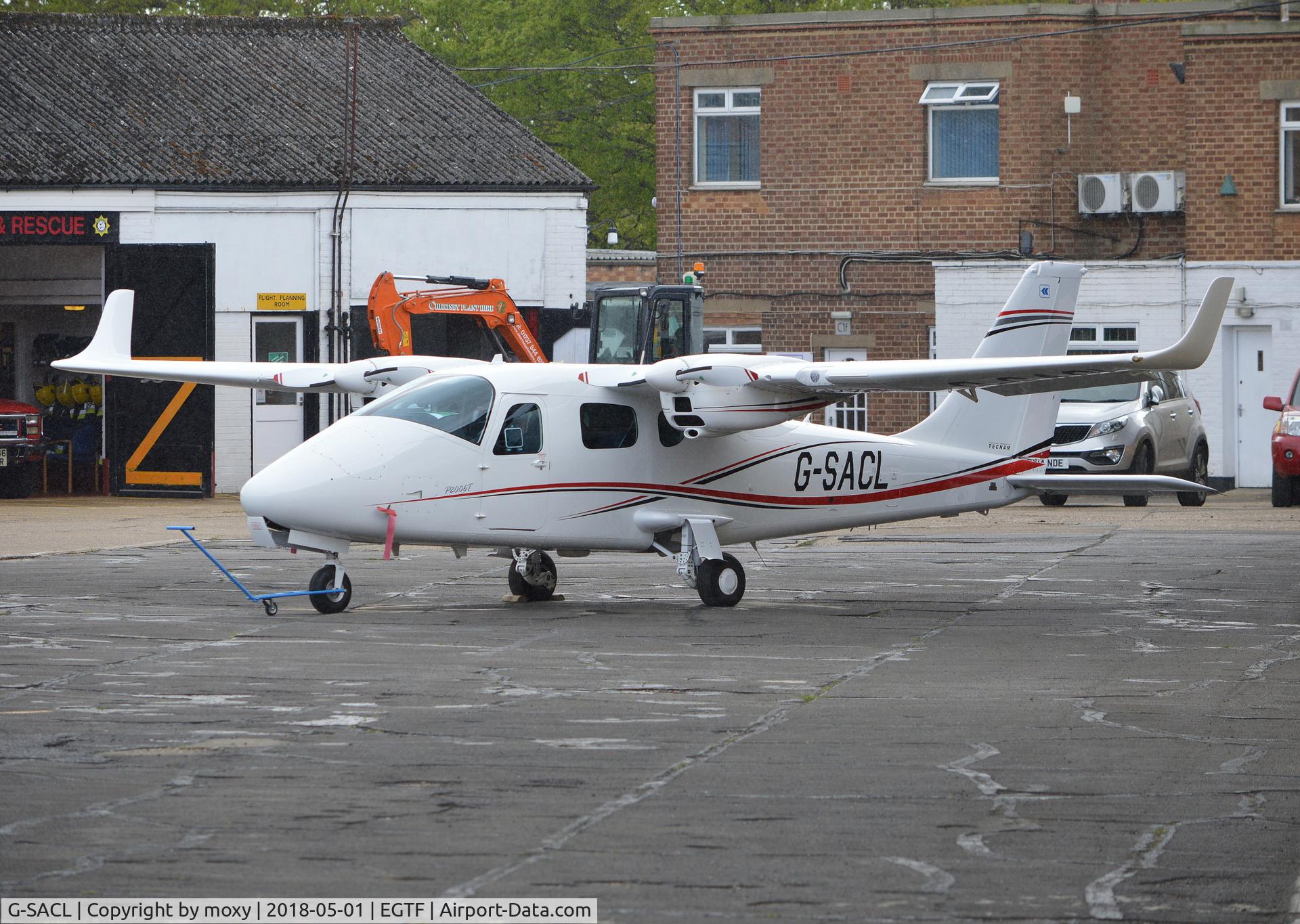 G-SACL, 2016 Tecnam P-2006T C/N 152, Tecnam P-2006T at Fairoaks.