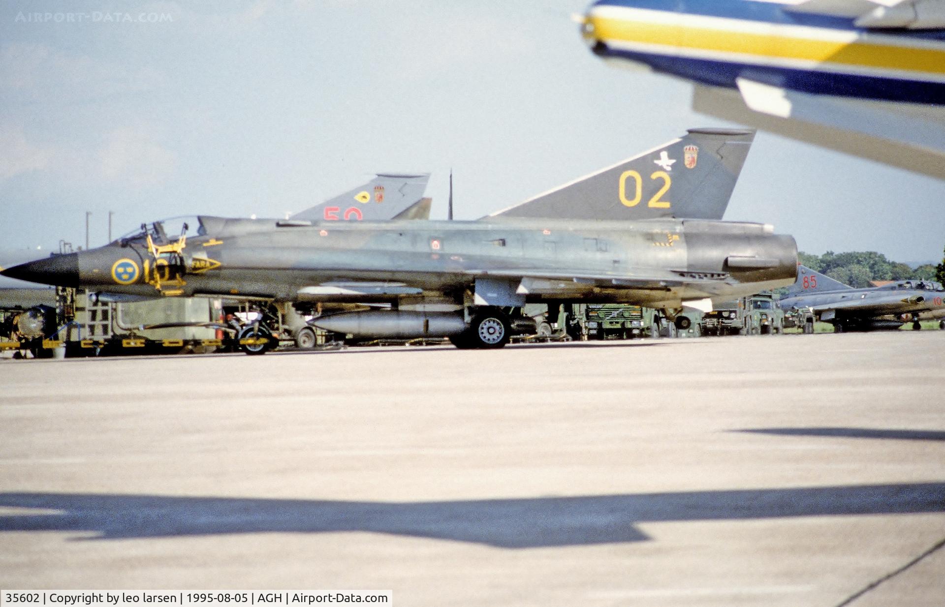35602, 1970 Saab J-35F Draken C/N 35-602, Ângelholm F.10 Air Show 5.8.1995
